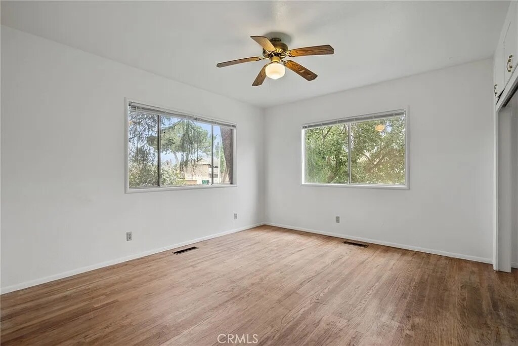 Building Photo - 403 Ash St