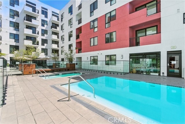 Building Photo - 1234 Wilshire Blvd