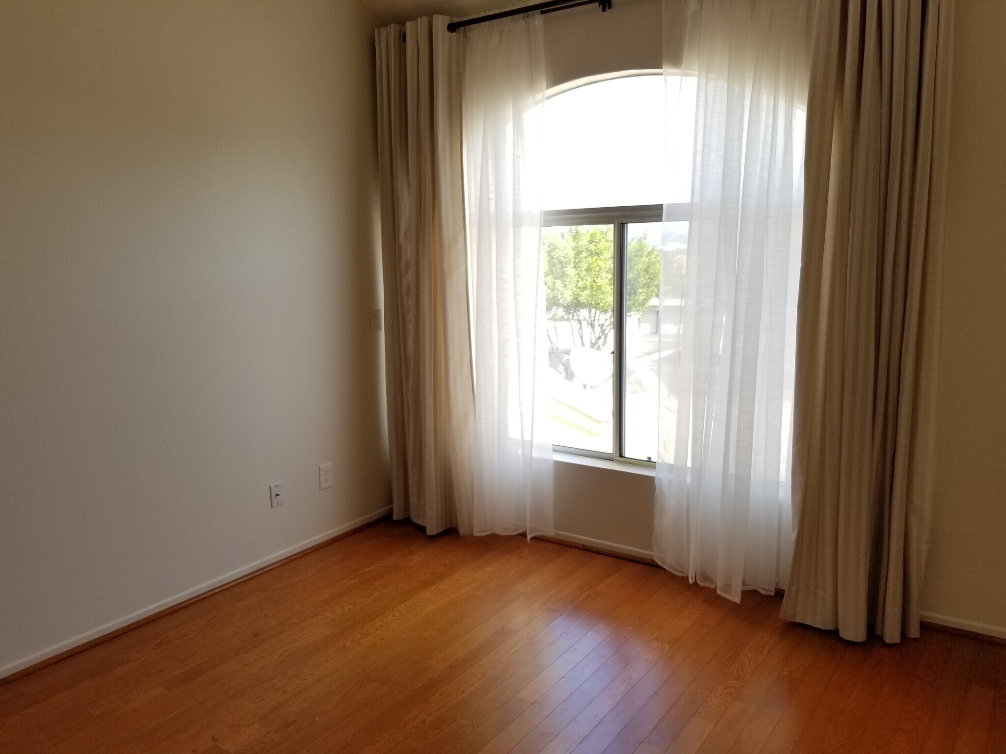Building Photo - 13133 Le Parc