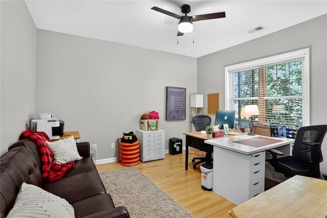 Building Photo - 2331 Towneheights Terrace SE