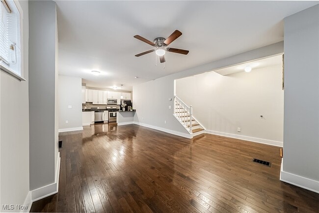 Building Photo - 11204 Clifton Blvd