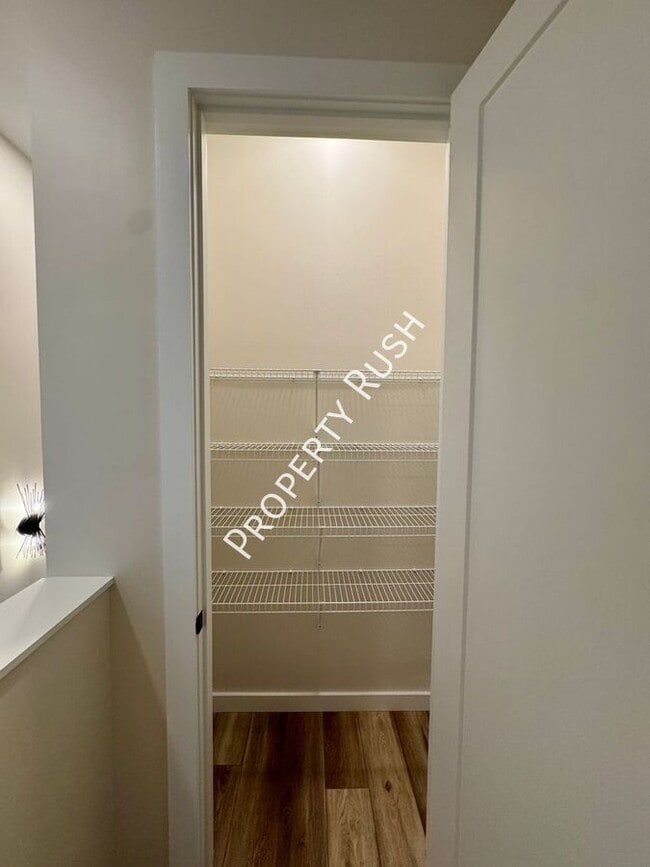 Building Photo - 1861 Zeta Way