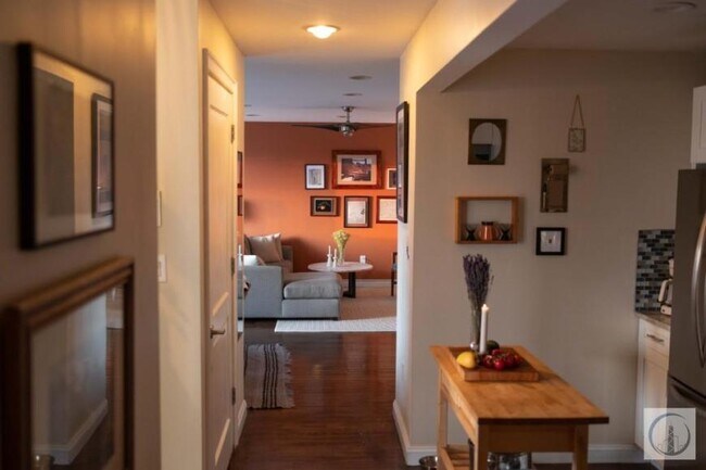 Building Photo - 2 bedroom in Brooklyn NY 11230