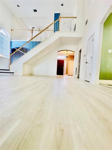 Building Photo - 1321 Pawnee Trail