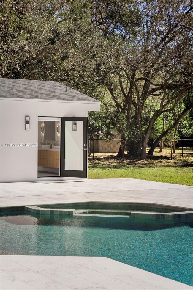 Building Photo - 8800 SW 118th St