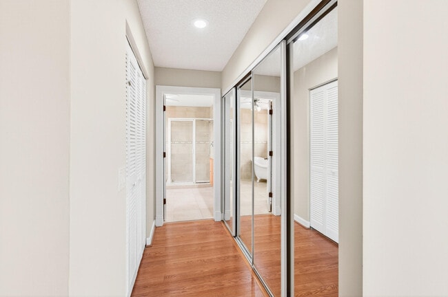 Building Photo - 10574 Wheelhouse Cir