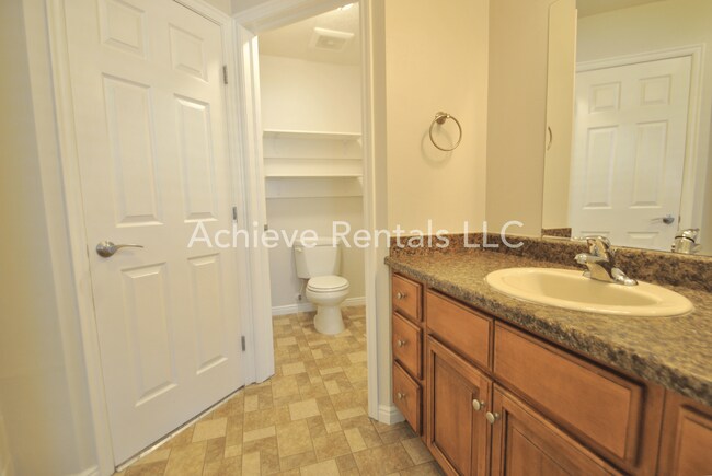 Building Photo - 462 W 1490 N