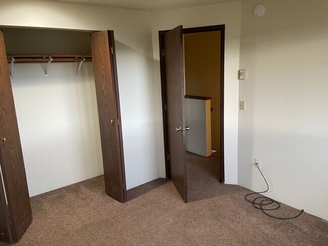 Building Photo - S Street Duplex