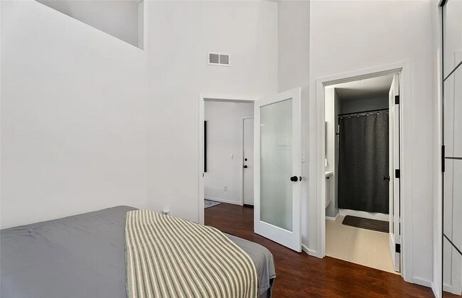 Primary Photo - Upstairs Condo - Remodeled!