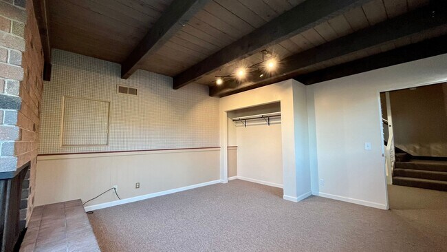 Building Photo - "The Rock" - 6 Bedroom House by Cal Poly