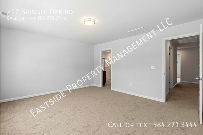 Building Photo - 217 Shingle Oak Rd