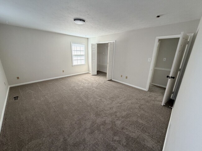 Building Photo - 724 Pilot House Dr
