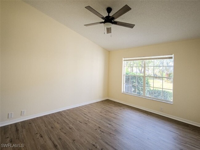 Building Photo - 4209 Castlewood Dr