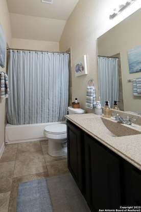 Building Photo - 5633 Briar Fld