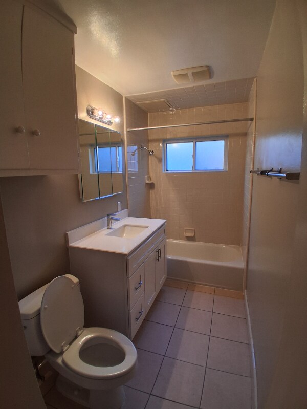 Building Photo - 1518 Pearl St