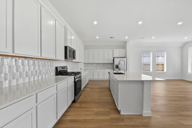 Building Photo - 2934 Palm Branch Dr
