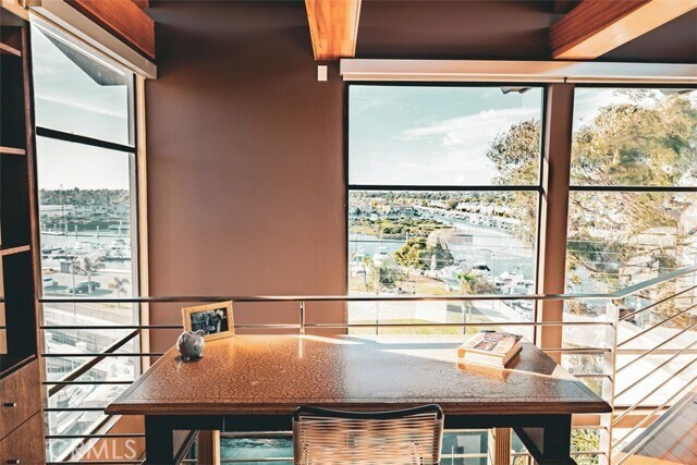 Building Photo - 5327 Marina Pacifica Dr