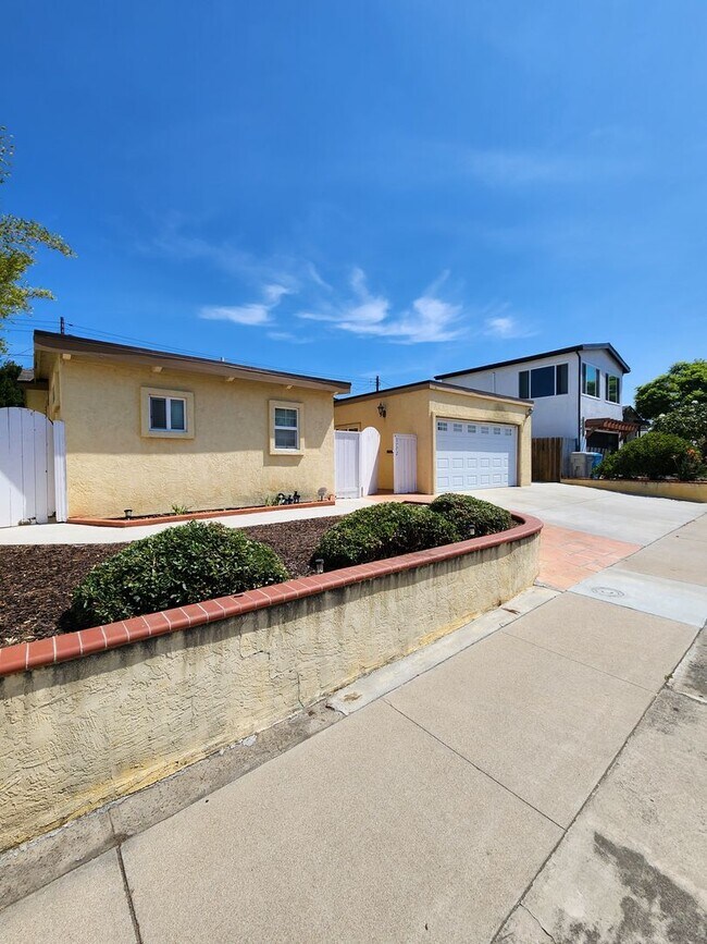 Building Photo - Single Story 4 Bedroom House in Clairemont/Bay Park