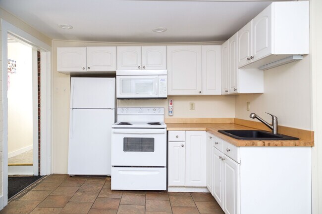 Unit C - 55 Loomis St