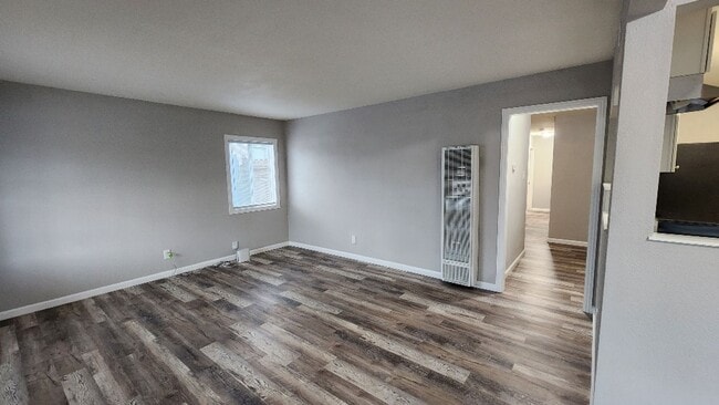 Building Photo - Beautiful 4 Bedroom 2 Bath Home Centrally Located in Vallejo