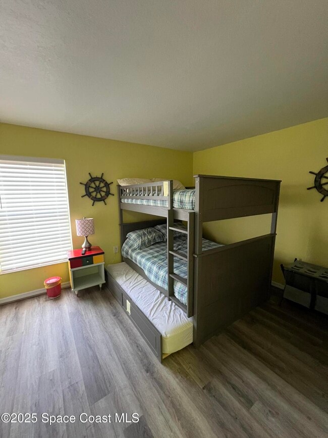 Building Photo - 299 Chandler St