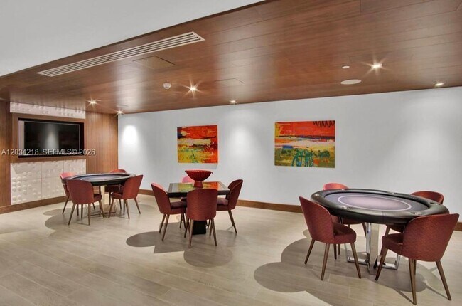 Building Photo - 300 Sunny Isles Blvd