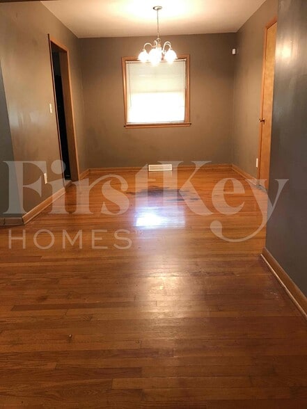 Building Photo - 8316 Stark Ave