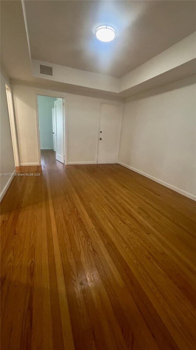 Building Photo - 809 Ferdinand St