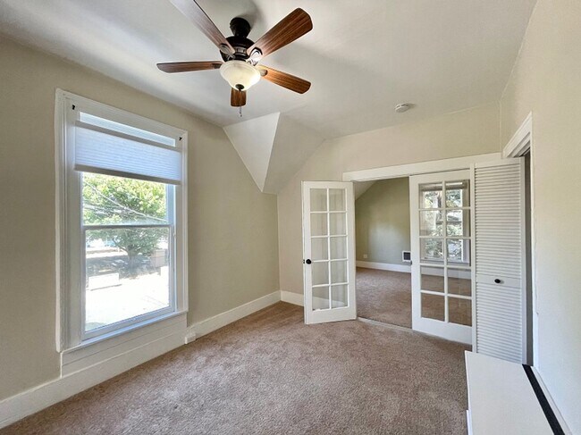 Building Photo - 1429 Elm St