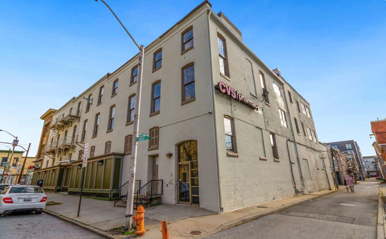 Building Photo - 1000 S Charles St