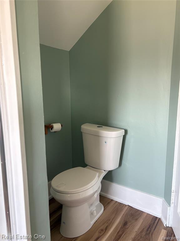 Building Photo - 319 W Parent Ave