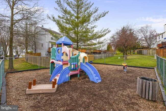 Building Photo - 6101 Hoskins Hollow Cir