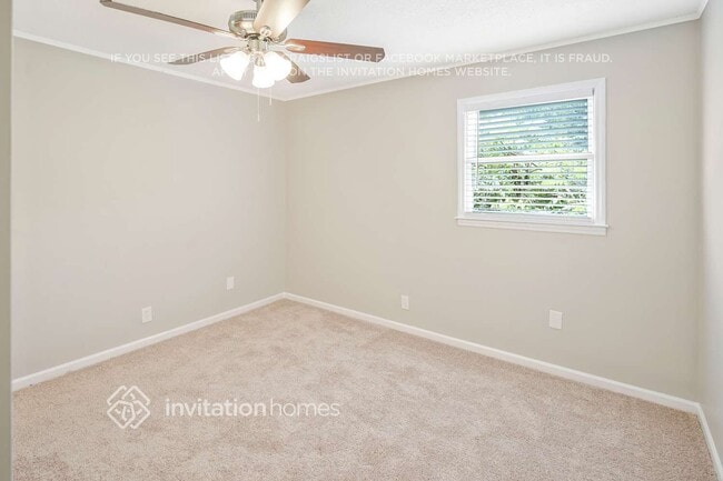 Building Photo - 2642 Hill Ln