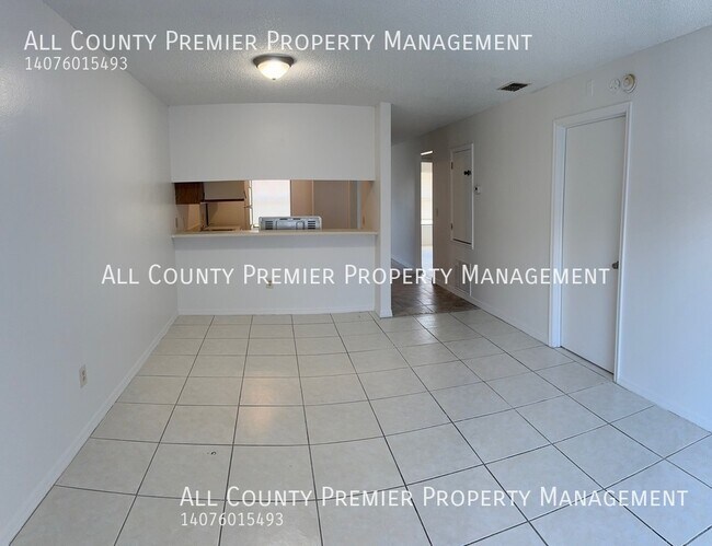 Building Photo - 2021 Caribbean Dr S