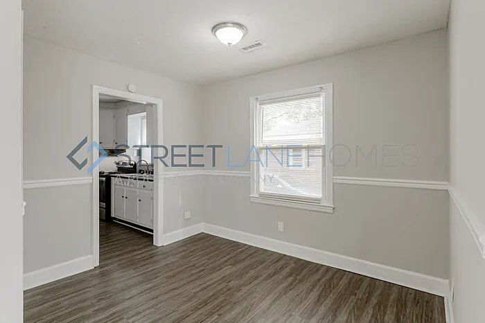 Building Photo - 209 Peachtree Cir