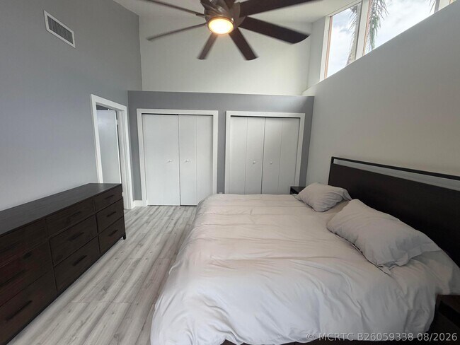 Building Photo - 8847 Thumbwood Cir