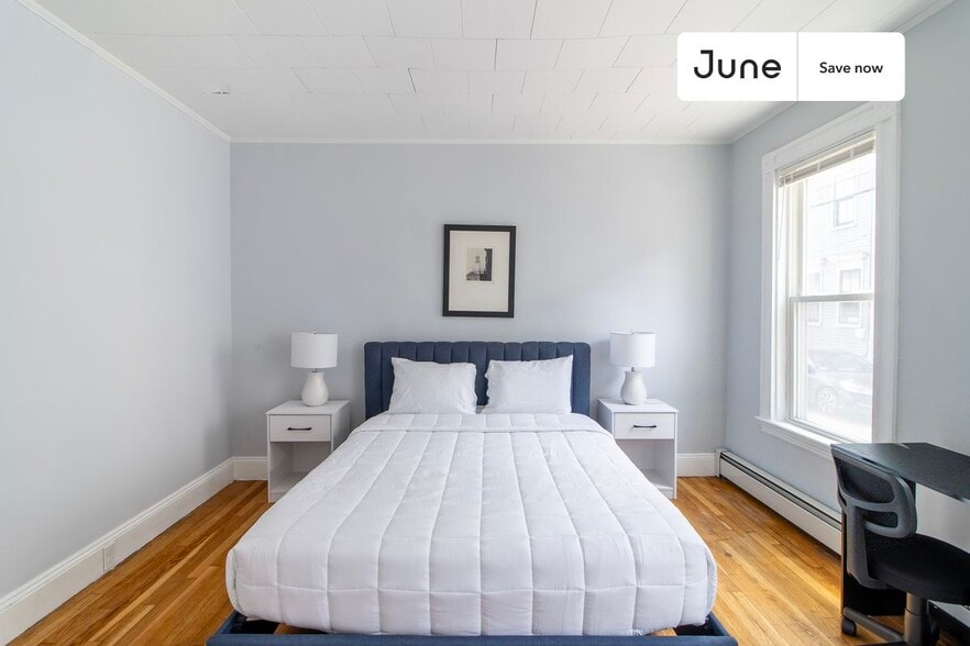 Building Photo - 6 7th St