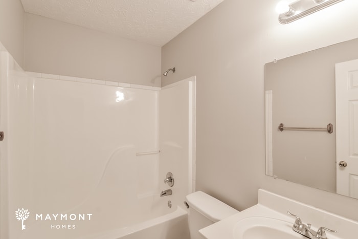 Building Photo - 6355 Sandy Ridge Curv
