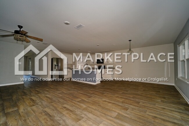 Building Photo - 26035 Gilmore Way