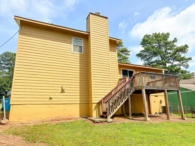 Building Photo - 5506 Singleton Rd