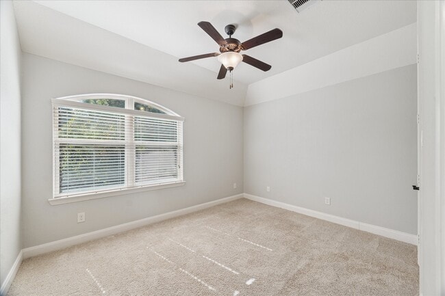 Building Photo - 43 Herons Flight Pl