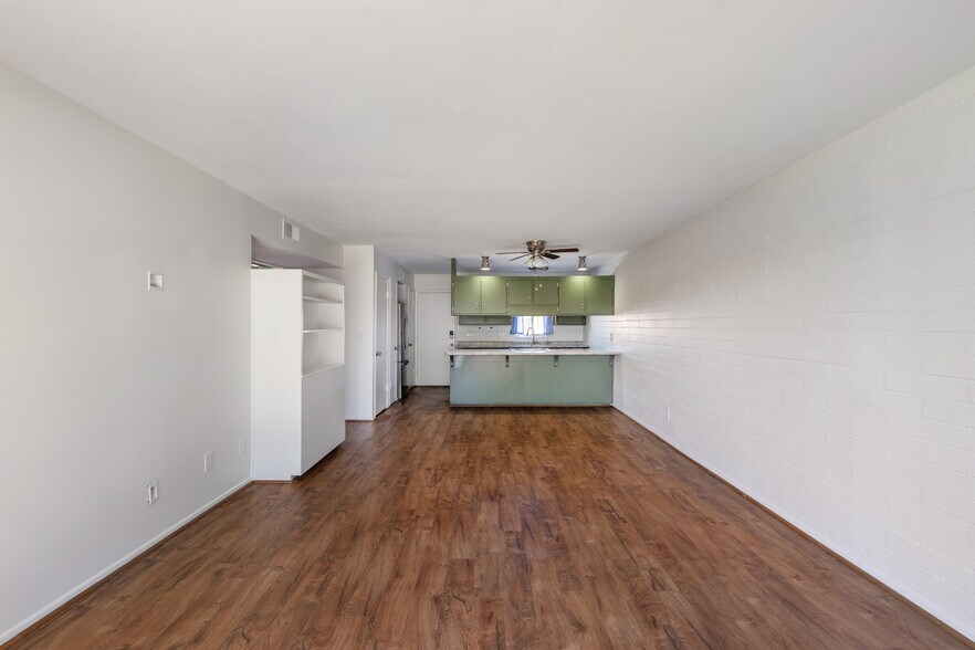 Building Photo - 3737 E Turney Ave