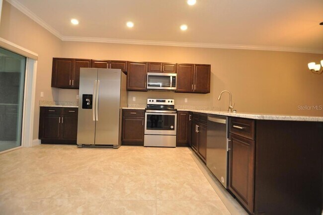 Building Photo - 11 Ullynn Pl