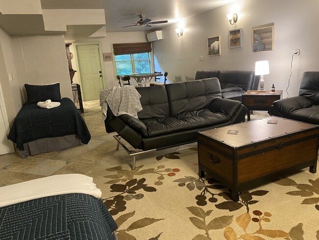 Building Photo - 512 Riverwalk Rdg Rd