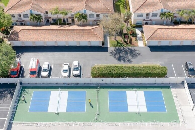 Building Photo - 3049 Driftwood Way