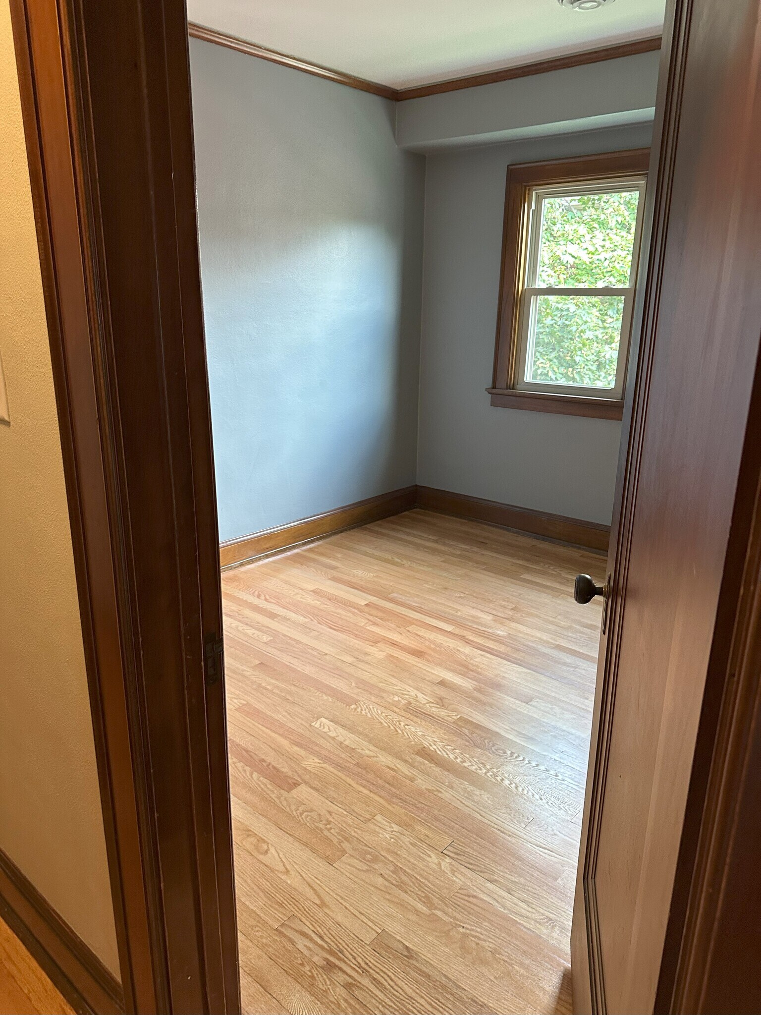 Front Bedroom - 6615 W Bluemound Rd