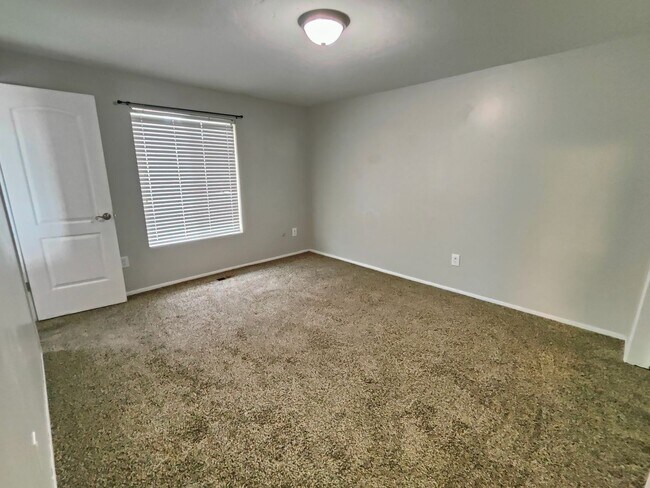 Building Photo - 1121 W 2200 N