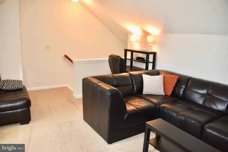 Building Photo - 503 Byler Cir