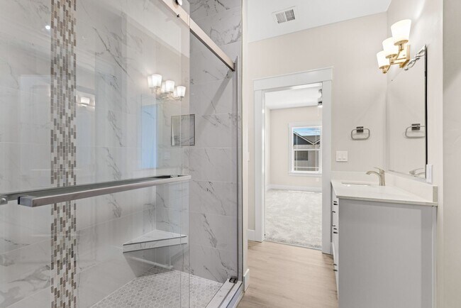 Building Photo - Stonecrest South STE 105 &amp; Unit 205