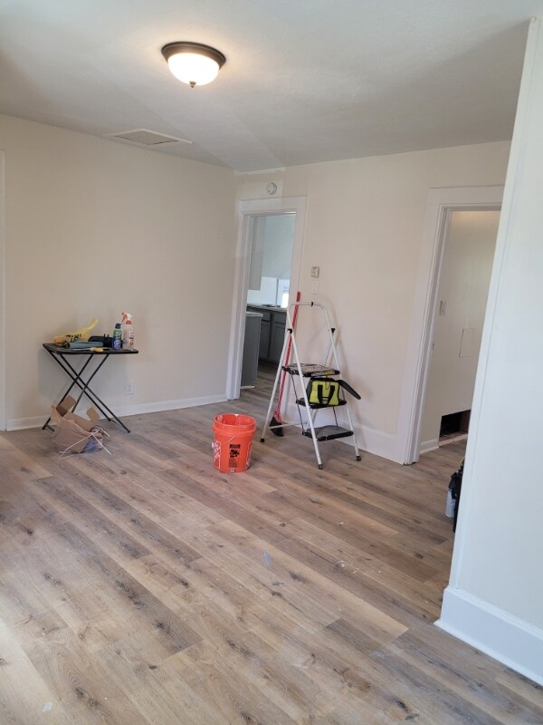 Building Photo - 412 Virginia Ave